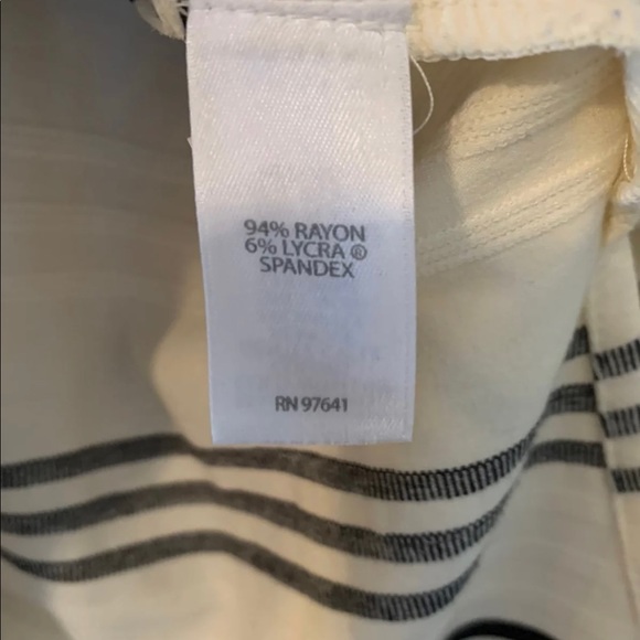 J.Jill Wearever Textured-Stripes V-Neck Tunic. Small - Picture 3 of 3